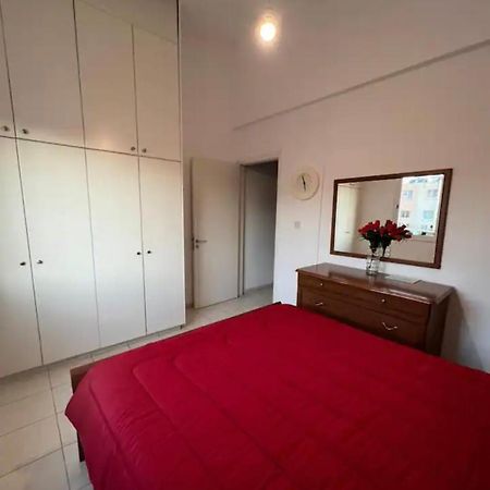Marias Spacious Aparment Paphos Buitenkant foto