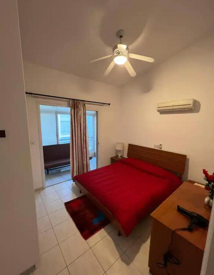 Marias Spacious Aparment Paphos Buitenkant foto